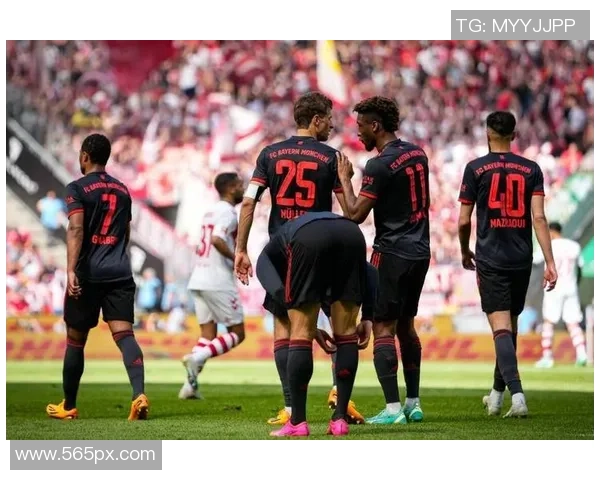 英超激战：里昂逆转拜仁神扑瞬间点燃全场激情